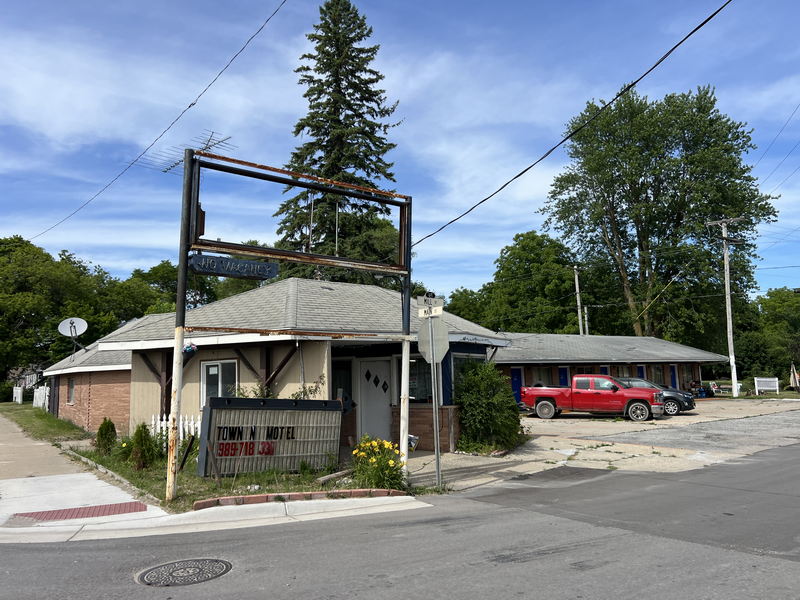 In Town Inn Motel (Northern Trails Motel) - June 15 2024 Photo (newer photo)